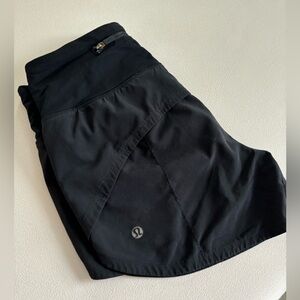Lululemon black speed up 4 inch shorts